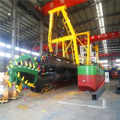 Motor a diesel 8 / 12/14 / 16/18/20/26 Inch River Sand / Lake Mud / Cutter Suction Dredger para projetos de dragagem