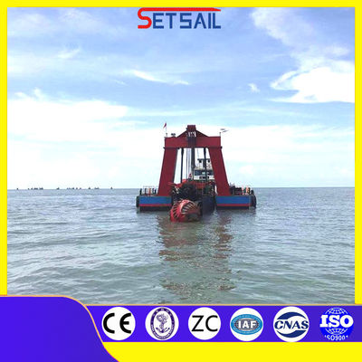 Dredger de areia de sucção de 12 polegadas com carrinho Cumins 200kw Potência do motor auxiliar