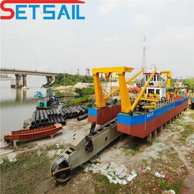 10 Inch Cutter Suction River Mud Dredger para dragagem Largura total 5,5m Altura total 1,48m