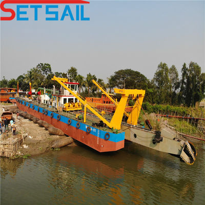 800m3 Fluxo de água Diesel Power Tipo 8inch Cutter Suction Dredger para projeto de dragagem