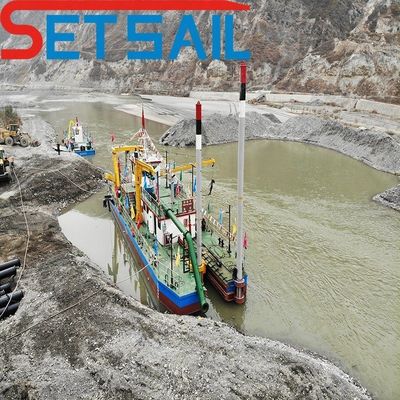 Dredger de areia de sucção para operações de dragagem