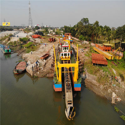 Fluxo de água totalmente personalizado 3000m3 Dredger de 16 polegadas alimentado por 895 Kw de potência do motor principal