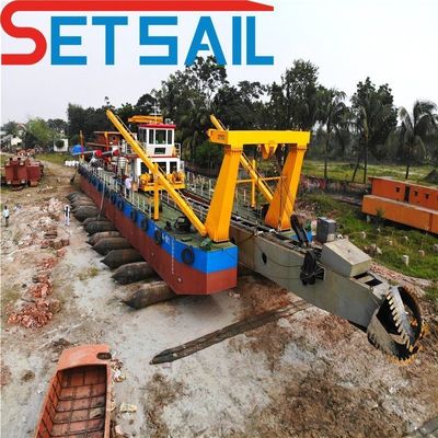 Dredger de sucção de 26 polegadas para o lago de areia 1200m3 Capacidade do solo 6000m3 Fluxo de água da bomba