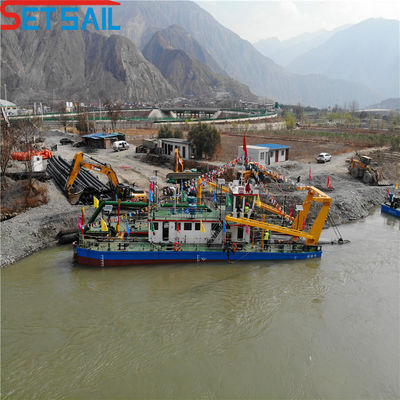 3900cm * 860cm * 200cm Package Cutter Suction Sand Dredging Ship com Anchor Boom