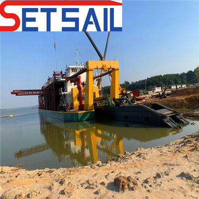 Malaysia Hull Tamanho 28 * 8.8 * 2.25 Meter Hidráulico completo 26 Inch Cutter Suction Dredger