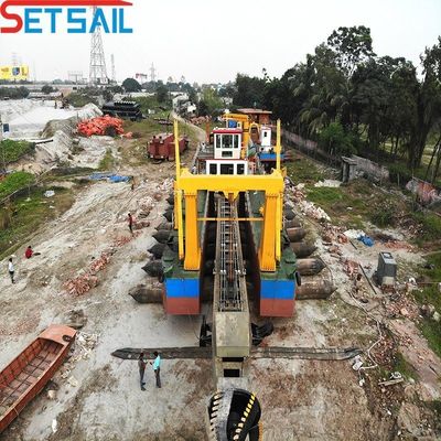 Poderosa draga de sucção com fluxo de água de 3500 m3 e medidor de profundidade mais sonoro