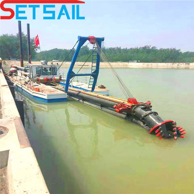 Dredger de sucção de 24 polegadas para cabeça de cortador hidráulico no reservatório do porto de River Lake