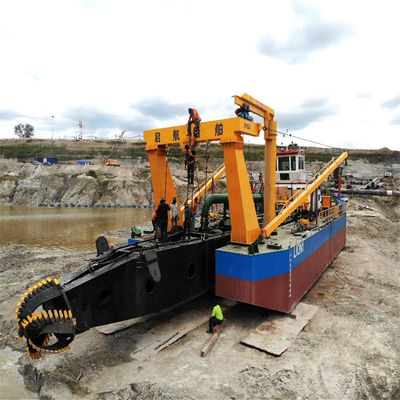 15 metros Profundidade máxima de dragagem Hydrocyclone Cutter Suction Sand Dredger para rio