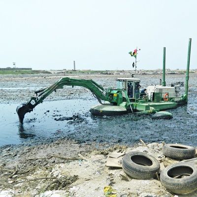 Dredger anfíbio equipado com PLC Siemens e cabeça de cortador hidráulico