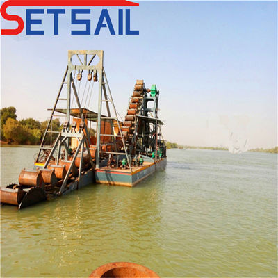 Máquinas de mineração de ouro fluvial com comprimento total de 24 m-38 m e capacidade de balde de 0,035-0,08 m3