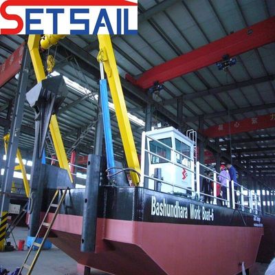 Barco de trabalho de serviço multifunção de motores a diesel Cummins com casco de aço ligado resistente